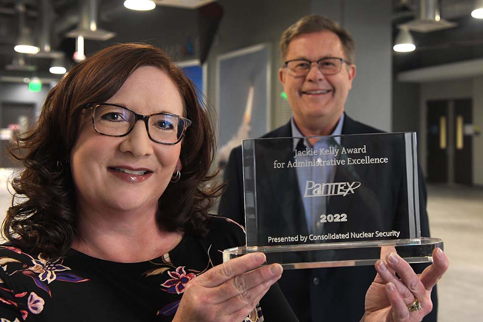 Administrative professional Renea Dosher won the Pantex Jackie Kelly Award for 2022